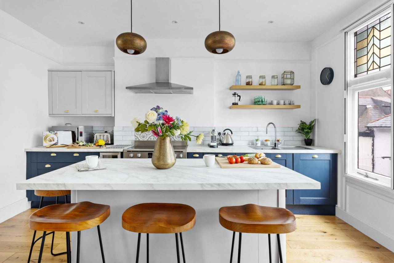 Flat 2 Fairfax Place - Modern Stylish Flat With Plenty Of Charm In Central Dartmouth Bagian luar foto