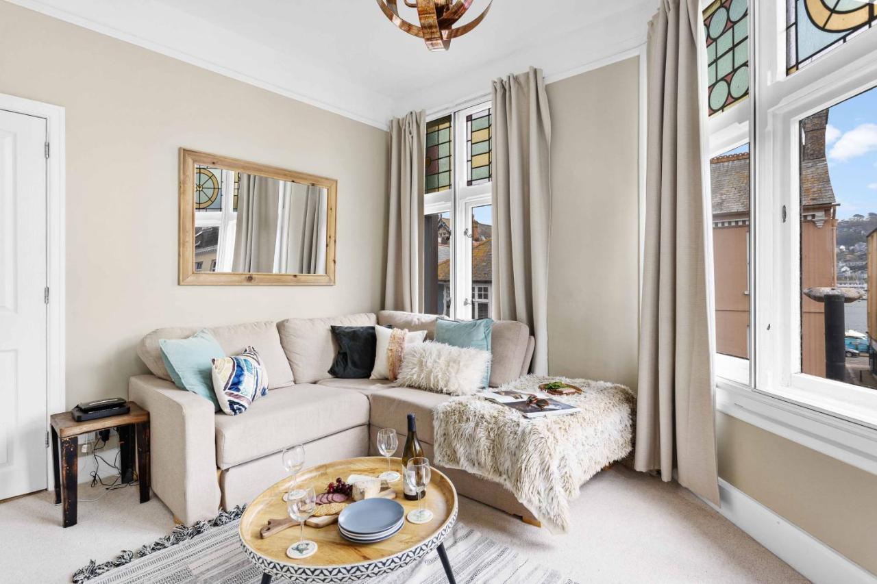 Flat 2 Fairfax Place - Modern Stylish Flat With Plenty Of Charm In Central Dartmouth Bagian luar foto